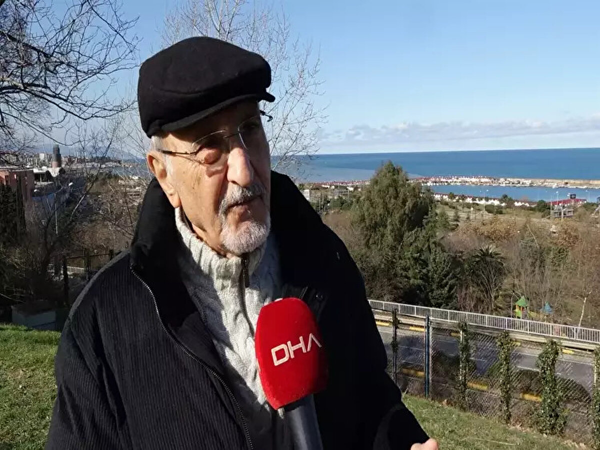 "Karadeniz fayı sahili tehdit ediyor" <br><br>Jeoloji Mühendisi Prof. Dr. Osman Bektaş, Trabzon’un Akçaabat ilçesinde önceki gün meydana gelip, kentin birçok yerinde hissedilen 3.2 büyüklüğündeki depremi değerlendirerek, aktif olan Karadeniz fayının olası 6.6 büyüklüğüne kadar deprem üretme potansiyeline sahip olduğunu vurguladı. Bektaş, “Trabzon-Rize sahili iki deprem kuşağı arasında kalan yerleşim alanlarıdır. Güneyde Türkiye’nin en aktif fayı olan Kuzey Anadolu Fayı ve Kuzey Doğu Anadolu fayları var; güneyden sahili çeviriyor. Kuzeyden ise Karadeniz fayı, sahili tehdit ediyor. 3.2 büyüklüğündeki deprem, sahile paralel olduğu için Trabzon’u teğet geçmiştir” diye konuştu.
