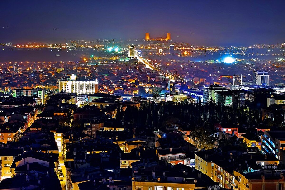 Toplam mevduatta döviz hesaplarının payı yüzde 37’ye geriledi.<br>Toplam mevduat 17, 8 trilyona ulaşırken, döviz mevduatları 6,6 trilyon olarak gerçekleşti.