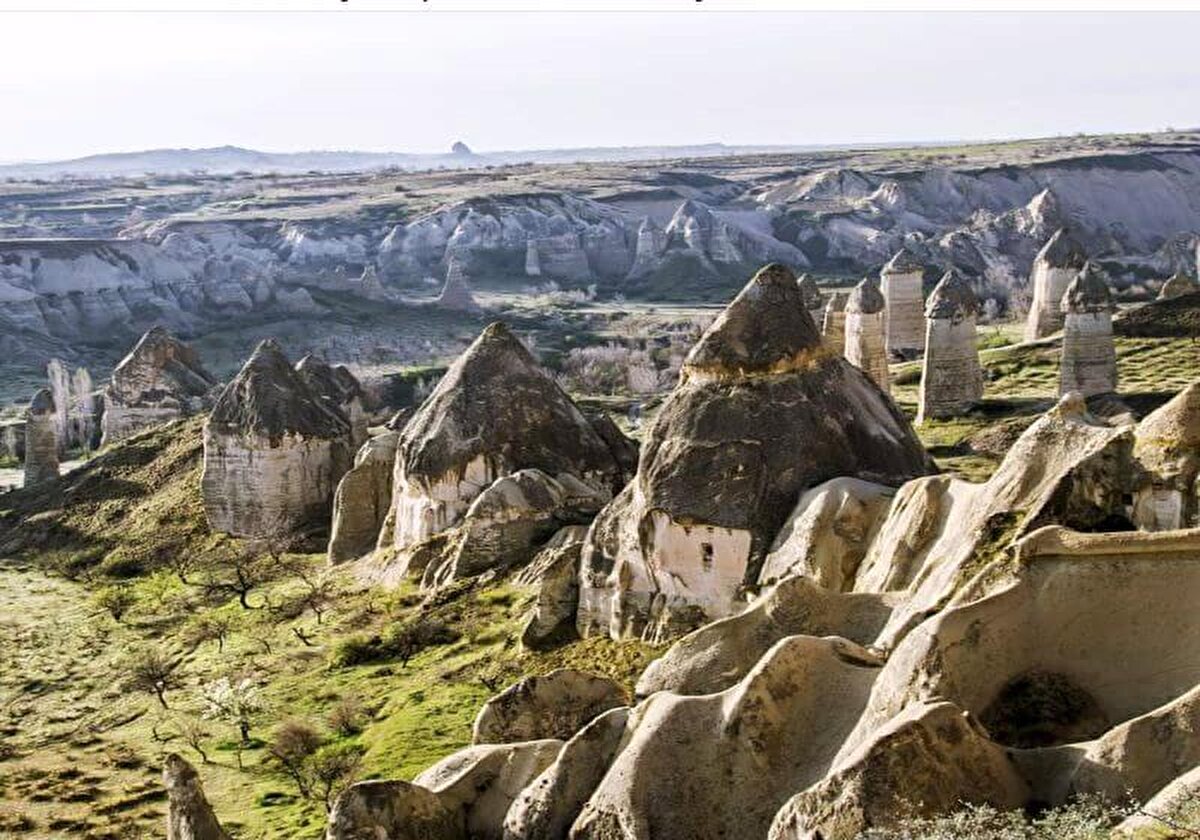 Kapadokya <br><br>(Binlerce yıldır hiç püskürmemiş olan volkanlardan biri)