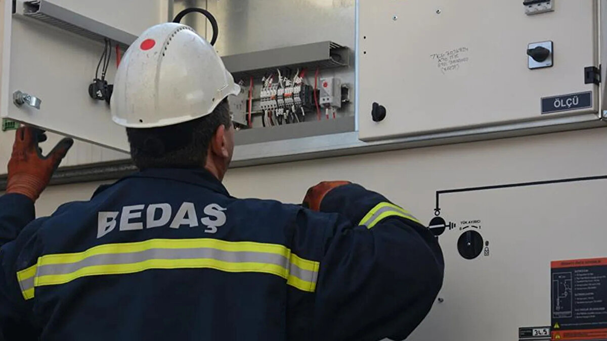 BEDAŞ, 28 Şubat elektrik kesintisi programını paylaştı. Planlı yatırım ve bakım çalışmaları kapsamında İstanbul'un 21 ilçesinde yarın elektrik kesintisi yaşanacak. İşte o il ve ilçeler...