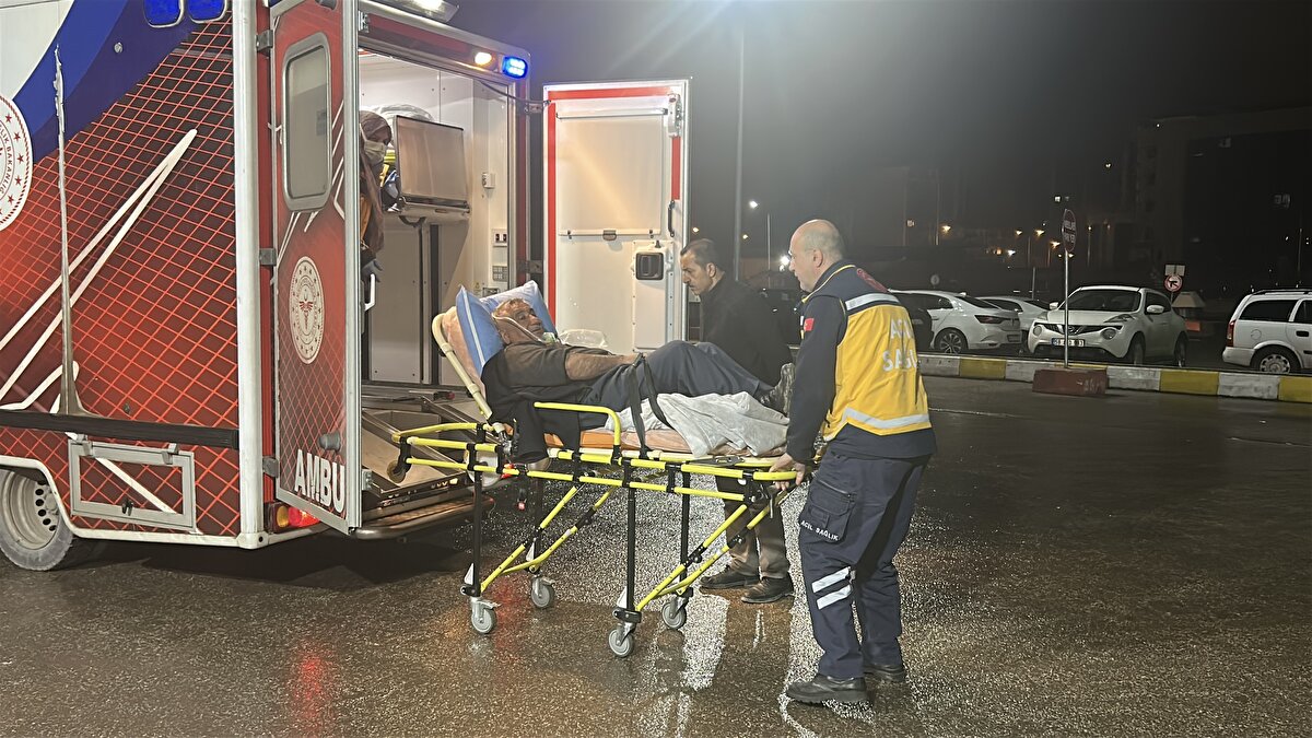 Olaydan etkilenen 5 hasta ise ileri tedavi için Sivas Merkez Numune Hastanemize sevk edilmiştir" denildi.