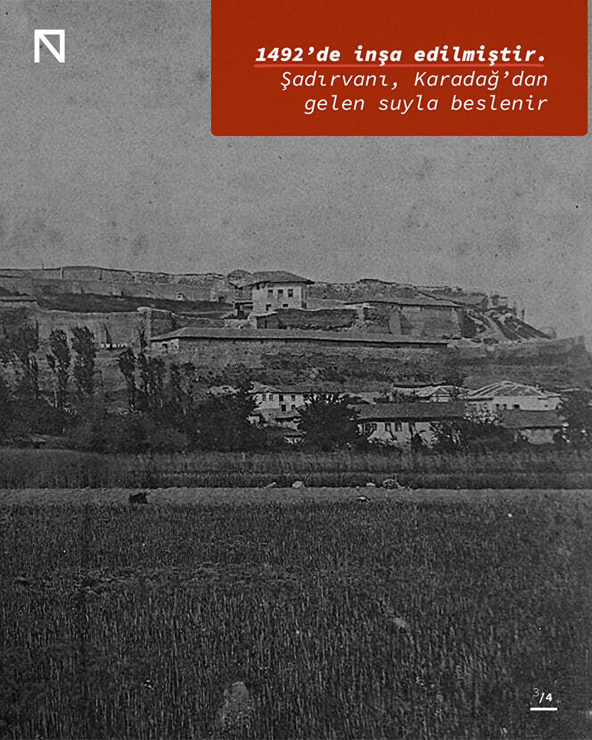 1492’de inşa edilmiştir. Şadırvanı, Karadağ’dan gelen suyla beslenir