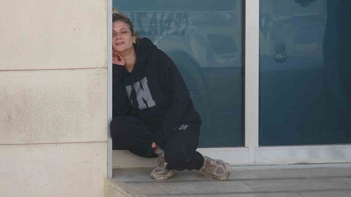 Genç yaşta hayatını kaybeden Sevcan Demir Sakman’ın cenazesi toprağa verilmek üzere Hatay’ın İskenderun ilçesine götürüldü.