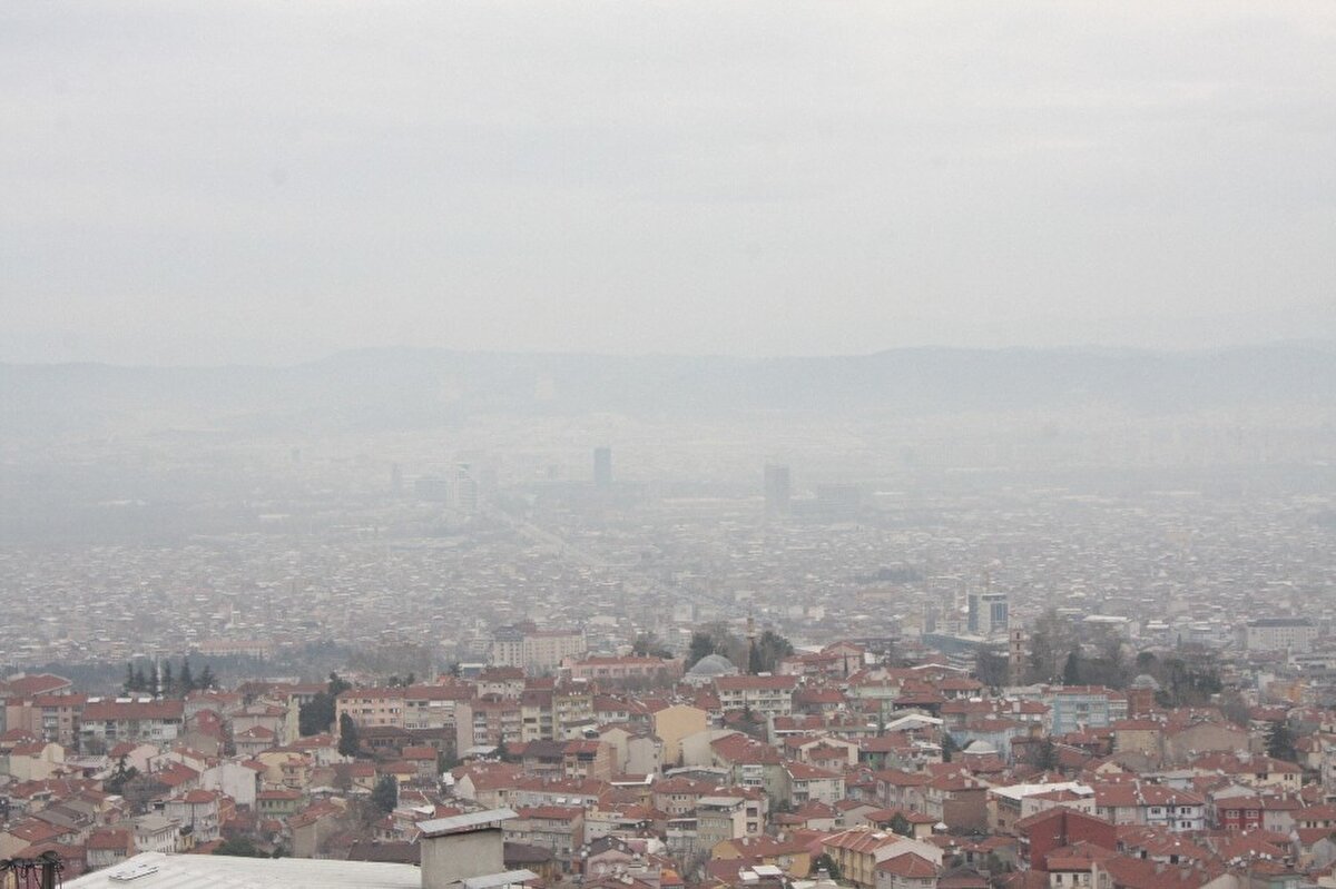 Anadolu Yakası’nda ise veriler şöyle sıralandı:<br><br>"Ümraniye-32 (İyi), Selimiye-40 (İyi), Sancaktepe-41 (İyi), Ümraniye MTHM-43 (İyi), Şile MTHM-43 (İyi), Büyükada-45 (İyi), Sultanbeyli MTHM-51 (Orta), Üsküdar-52 (Orta), Kandilli-55 (Orta), Kandilli MTHM-55 (Orta), Üsküdar MTHM-55 (Orta), Kartal-55 (Orta), Kadıköy-56 (Orta), Tuzla-69 (Orta), Göztepe D-100-134 (Hassas)."