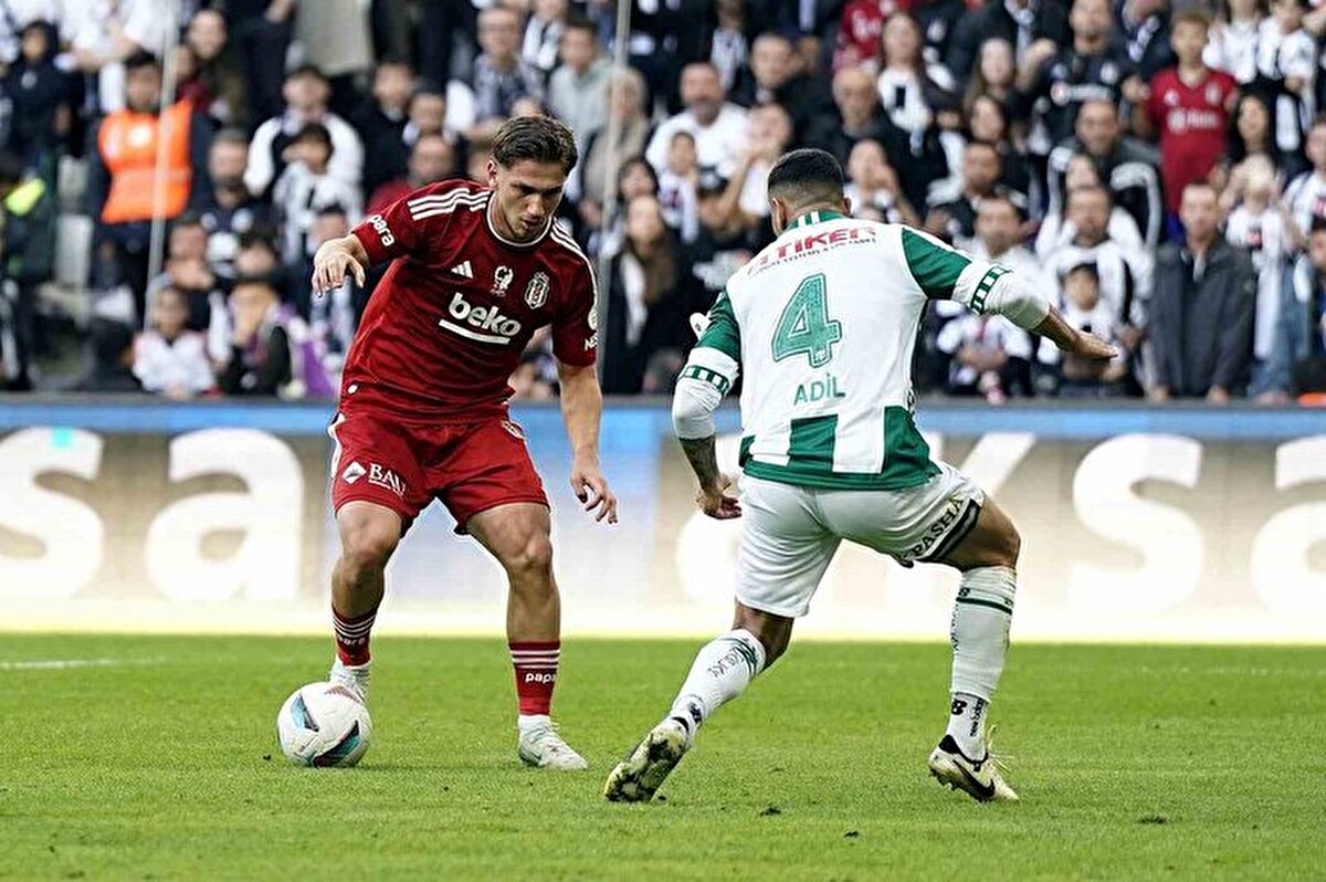 Beşiktaş, Süper Lig'de bugün deplasmanda TÜMOSAN Konyaspor ile karşılaşacak.