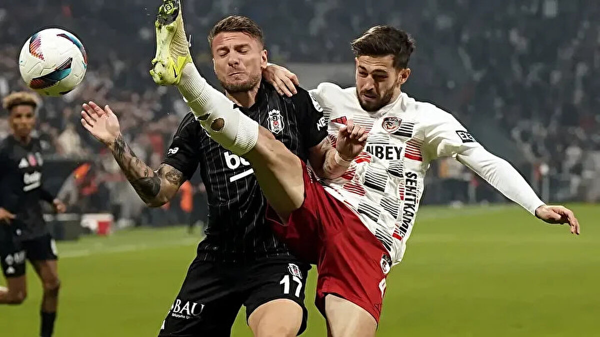 Oynadığı son maçta Gaziantep FK'ye sahasında 2-1 yenilen siyah-beyazlılar, TÜMOSAN Konyaspor'u yenerek Galatasaray derbisi öncesi moral bulmaya çalışacak.