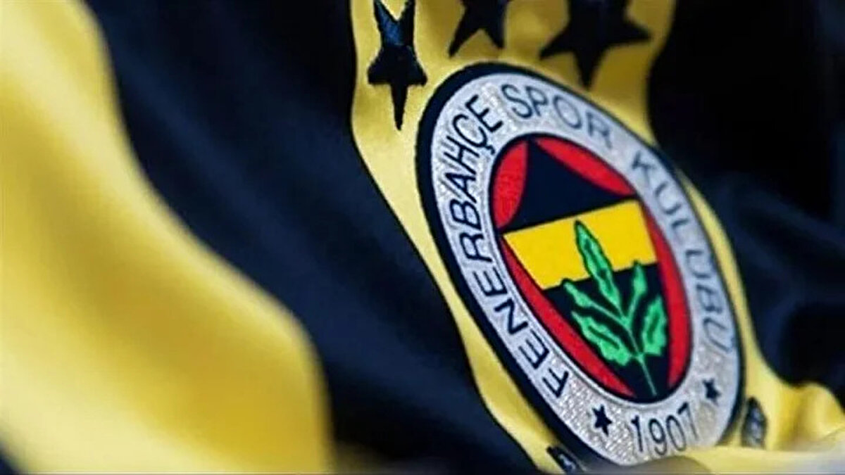 Yeni sezonda Adidas ile iş birliği yapan Fenerbahçe'nin, 2025/2026 sezonunda giyeceği formalar da sosyal medyaya düşmeye başladı.