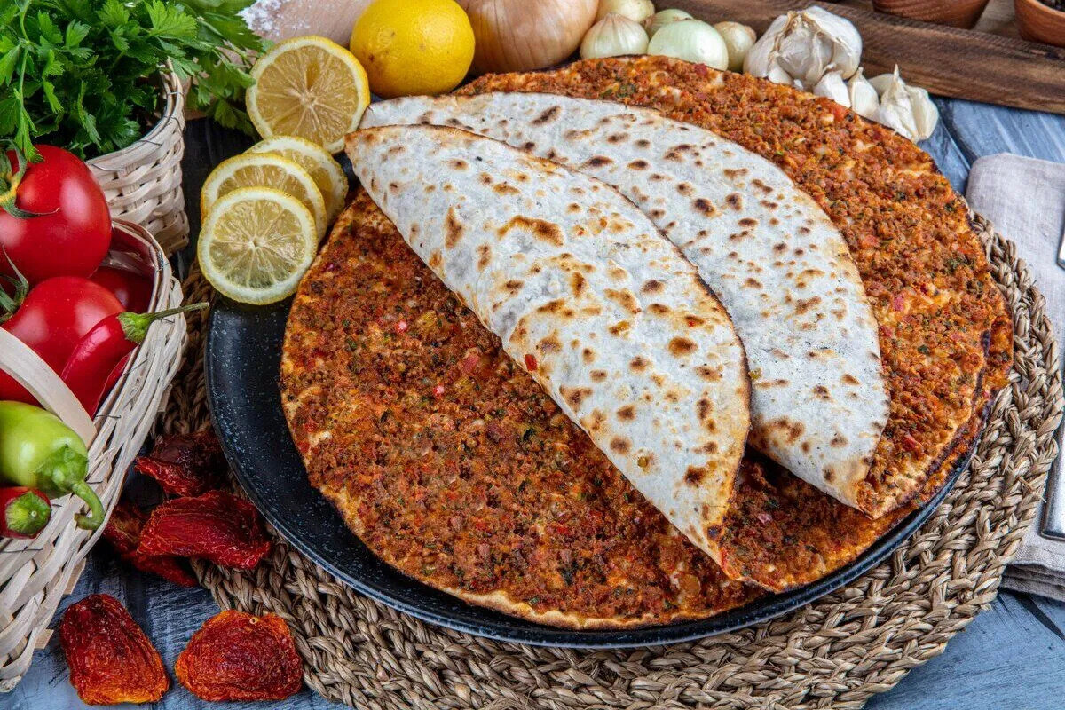 1- Lahmacun<br><br>En çok sipariş verilen ürün lahmacun oldu.