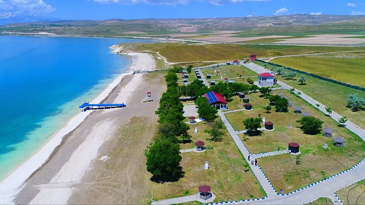 17- Erciş, Van<br>Nüfus: 170.209