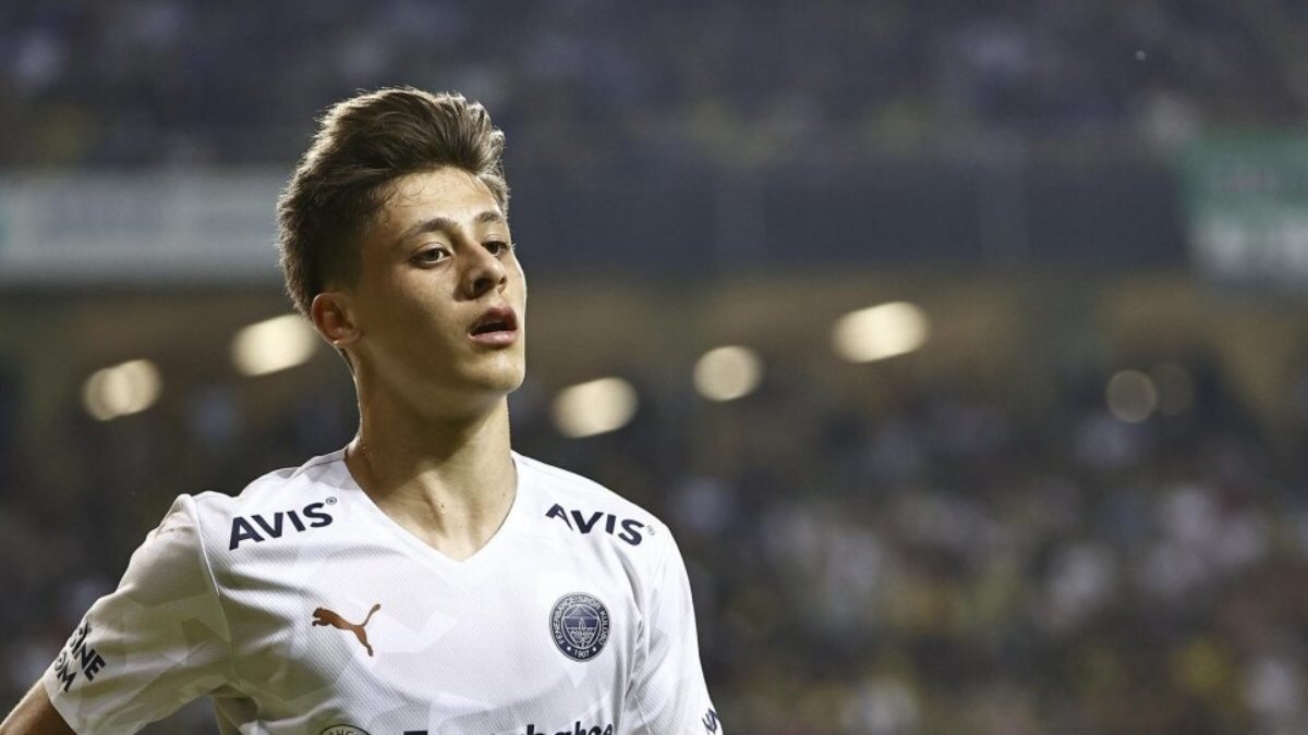 Mbappe'nin Arda'ya kızdığı anlar video haline getirilip paylaşılınca, gören Türk taraftarlar Güler'e destek vermek için Mbappe'nin Instagram hesabını etkileşimle doldurdular.