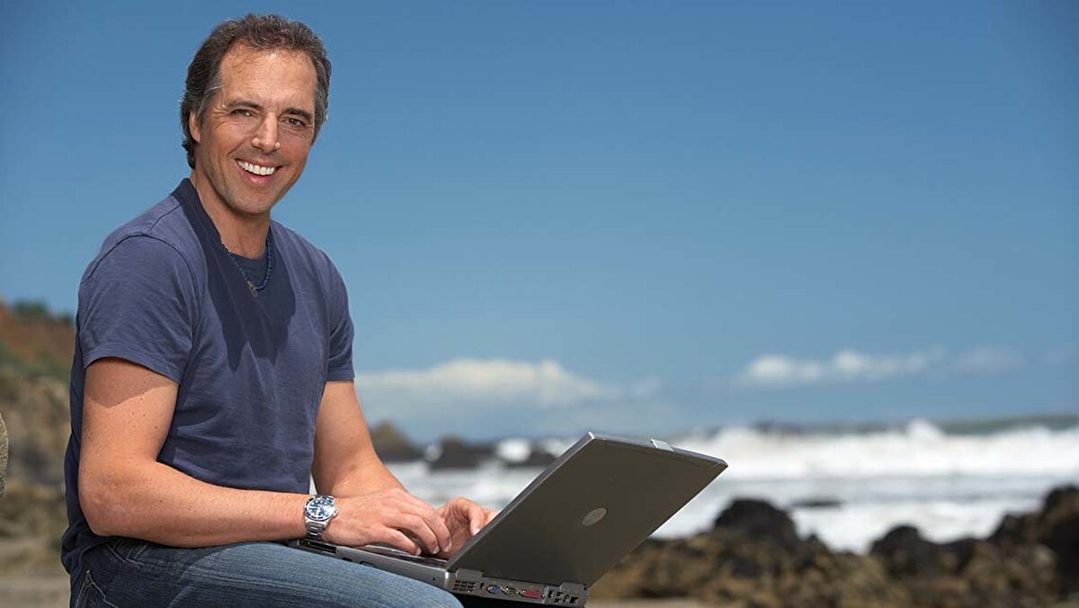 Ailenin uzun yaşam sırrında beslenmenin önemine vurgu yapan yazar Dan Buettner, Melis ailesinin bitki bazı ve vitamin açısından son derece zengin bir besin tüketimini tercih ettiğini tespit etti<br>