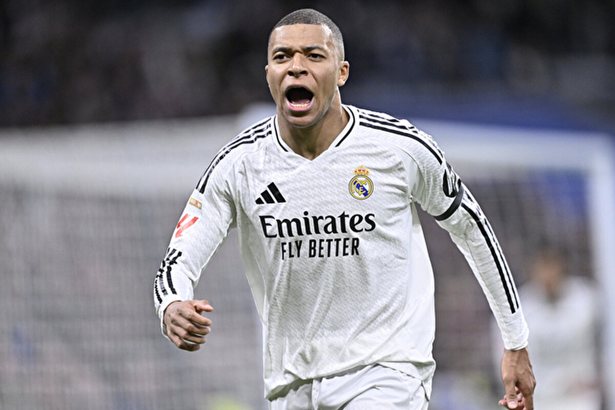 REAL MADRID<br><br>Kylian Mbappe | Yıllık maaş: 32 milyon dolar 
