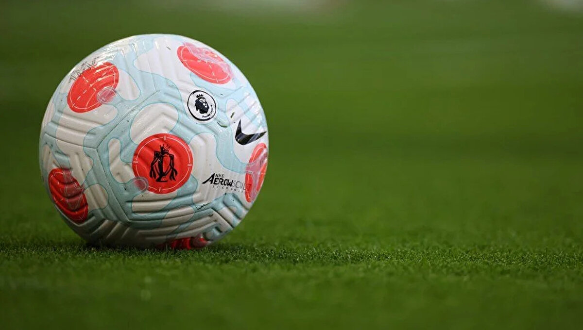 İngiltere'den BBC'nin yayınladığı listede dünyanın en zengin 20 kulübü sıralandı. Listede mali durumu oldukça kötü olan Lyon'un da yer alması dikkat çekti.<br>İşte 2024 yılında kulüplerin elde ettikleri toplam gelir: