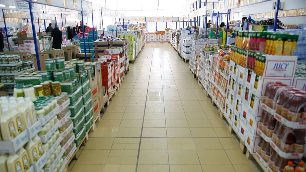 BİM'in pay geri alımı 2 milyar TL olarak belirlendi<br><br>Şirket, Sermaye Piyasası Kurulu’nun (SPK) 19 Mart 2025 tarihli ilke kararı doğrultusunda, Borsa İstanbul’dan en fazla 4 milyon adet (4 milyon TL nominal değerli) pay geri alımı yapacağını açıkladı. 