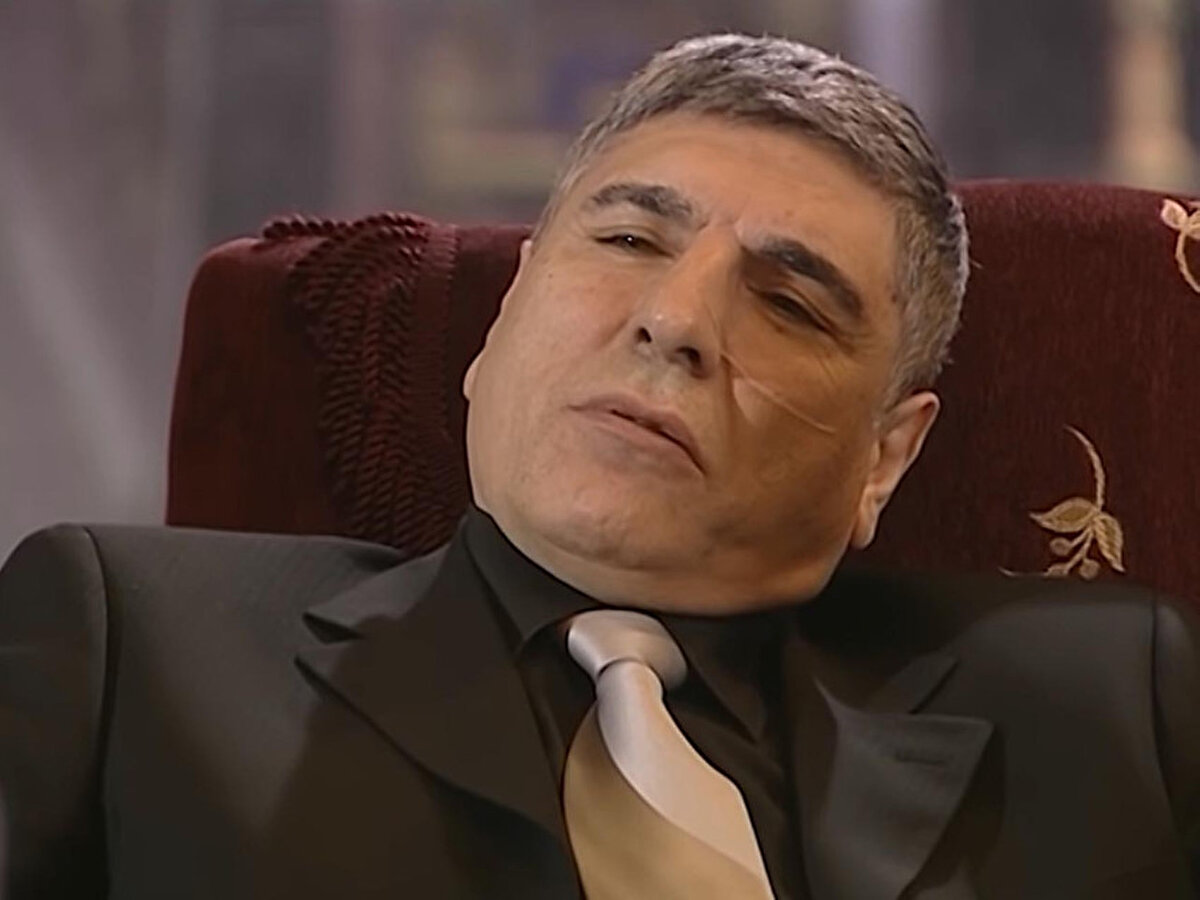 Birkaç sene önce YouTube'da yayınlanan 'Kim Seslendirdi' programında konuşan Atilla Olgaç, Osman Sınav ile olan bir anısını anlatmıştı.