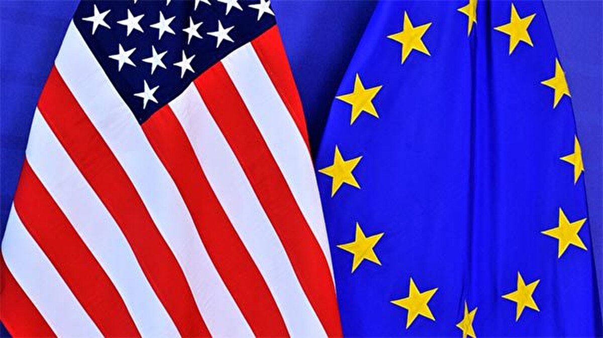 Bu arada, ABD ve Avrupa'daki büyük yatırımcılar için popüler bir araç olan fiziksel altın destekli ETF'lerine (Borsa Yatırım Fonu) girişler artıyor. WGC verilerine göre, küresel fiziki destekli altın ETF'lerine şubatta 9,4 milyar dolarlık giriş oldu. Bu da Mart 2022'den beri en güçlü giriş olarak kayıtlara geçti.<br><br>Öte yandan, son haftalarda birçok banka ve analistin altın için fiyat hedeflerini yükseltmesi de dikkati çekiyor.