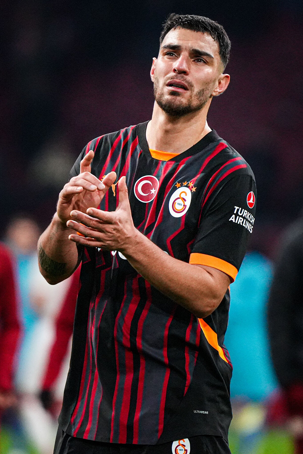 A Milli Takımı, Macaristan'ı 3-1 mağlup ederken müsabakada Kaan Ayhan sakatlık yaşadı ve oyuna devam edemedi.