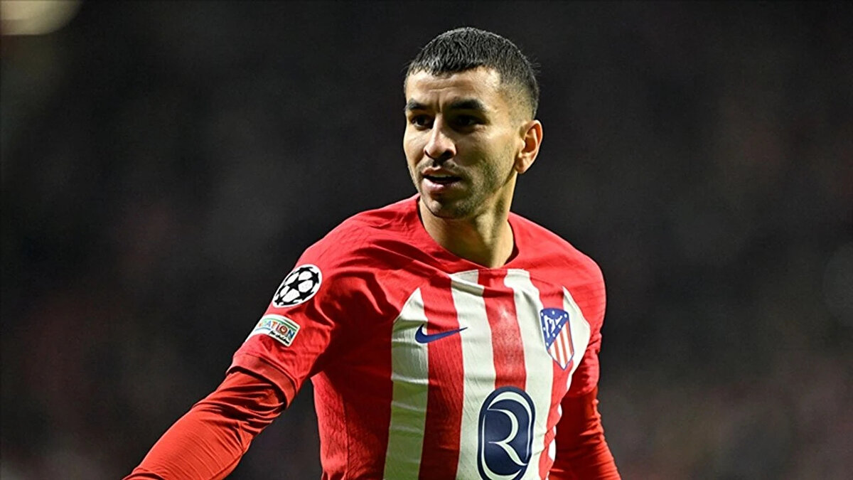 Haberde Atletico Madrid'in de Angel Correa'nın ayrılığına izin verdiği ve oyuncuyu makul bir fiyata satmaya hazır olduğu vurgulandı.<br>