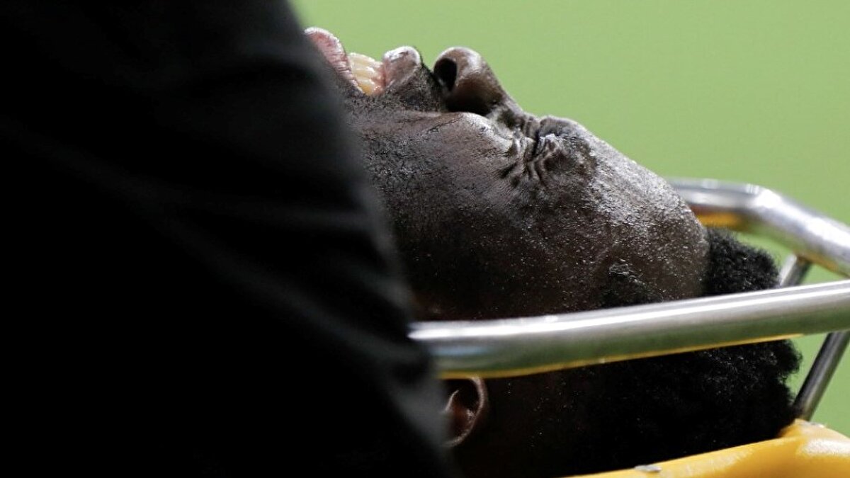 Kolombiya Teknik Direktörü Nestor Lorenzo'nun aldığı darbe sonrası oyundan çıkardığı Davinson Sanchez, oynayabilecek durumda olduğunu belirterek karara tepki göstermişti.<br>