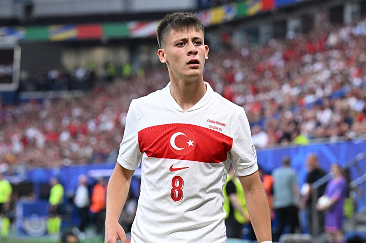 Milli yıldızımızdan ise bu paylaşıma yanıt gecikmedi