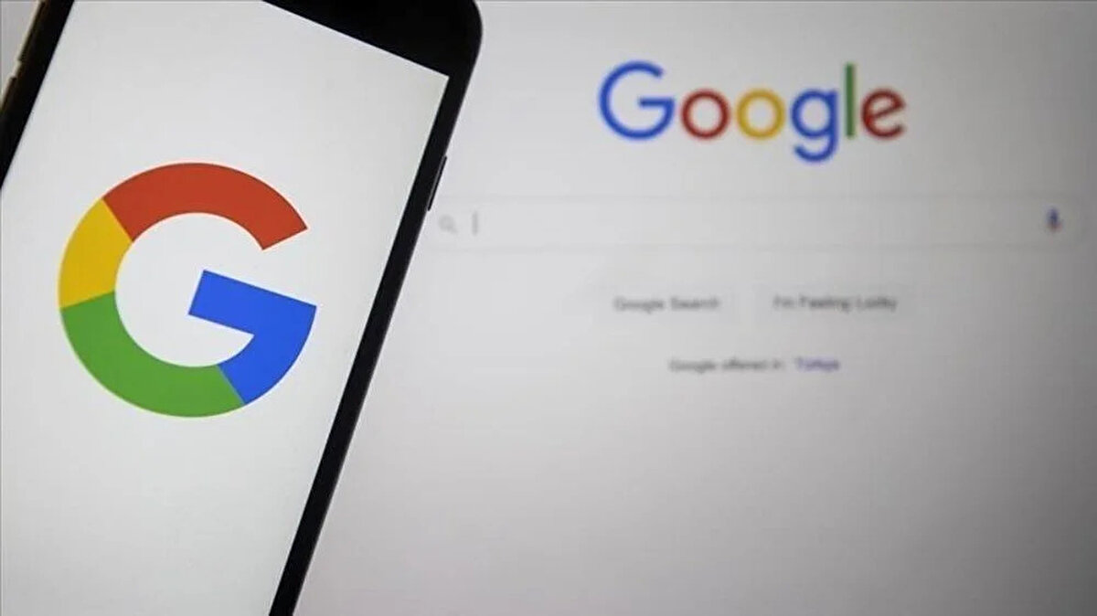 "Verilerinizi sildik" maili gönderildi<br><br>Hatanın ardından Google, etkilenen kullanıcılara bir bilgilendirme e-postası gönderdi. Şirket, bazı kullanıcıların verilerini daha önce yedeklemiş olması halinde bu verilere tekrar erişebileceğini belirtti. Ancak yedekleme yapmayan kullanıcılar için kaybın kalıcı olduğu ifade edildi. Google, bu teknik sorundan dolayı özür dilerken, benzer problemlerin tekrar yaşanmaması adına sistemlerinde iyileştirmeler yaptıklarını açıkladı.
