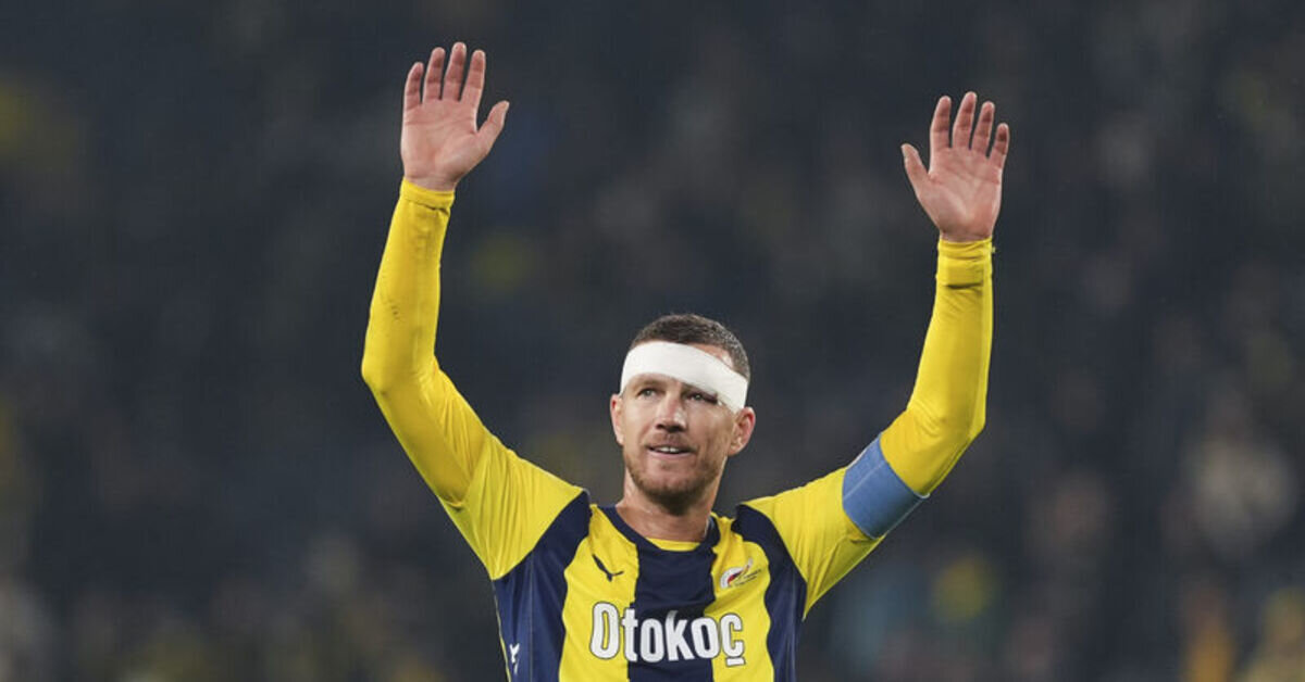 Geldiği günden bu yana taraftarların sevgisini kazanan Edin Dzeko, sezon sonunda zor bir kararın eşiğine gelecek.