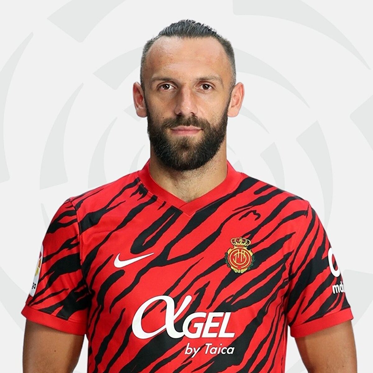 İspanya'da dikkatleri üzerine çekmeyi başaran deneyimli golcü, İtalyan basınından Europacalcio'nun haberine göre yeniden Serie A'ya dönebilir.<br>