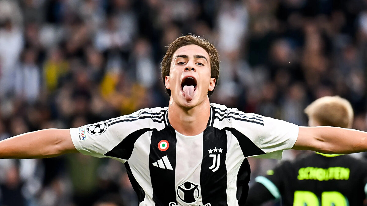 Haberde ayrıca, "Dusan Vlahovic, yeni teknik direktörün Kenan Yıldız ve Kolo Muani'den çok şey beklediği sezonun son bölümünde Juventus'un forvetine dönecek." denildi.