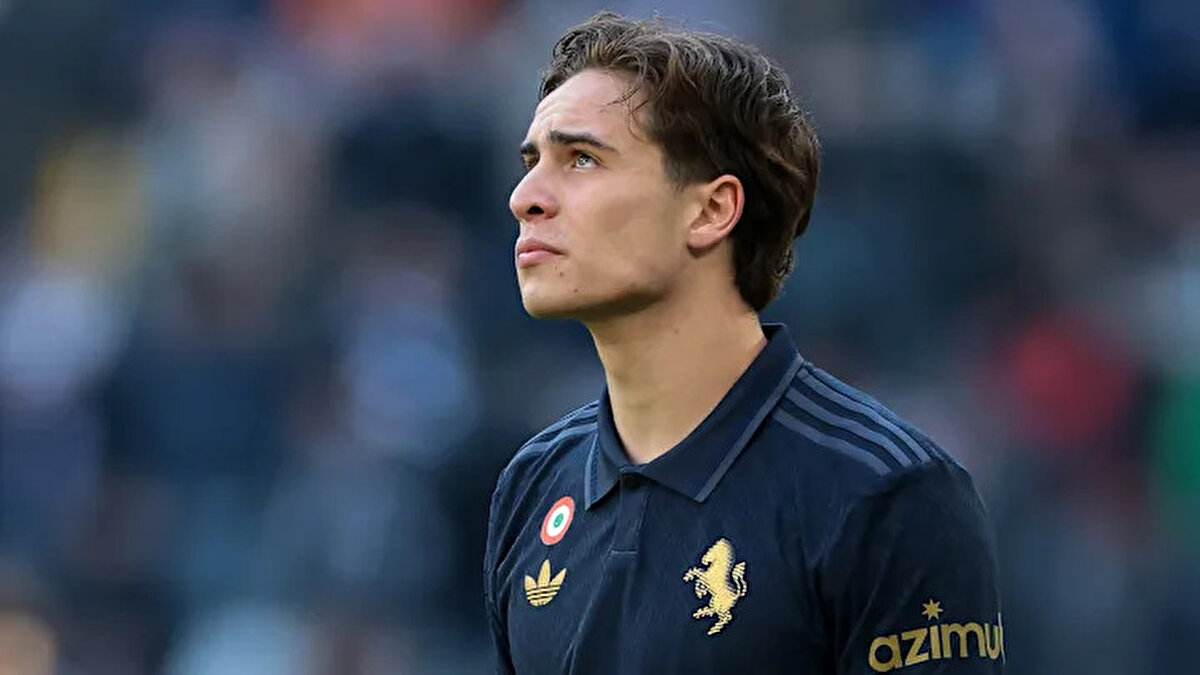 Haberin başlığında Kenan Yıldız'a vurgu yapılırken, "Juventus yine Vlahovic'le başlıyor: Yıldız ve Muani'yle üçlü hücum hattı olacak." ifadleri kullanıldı.