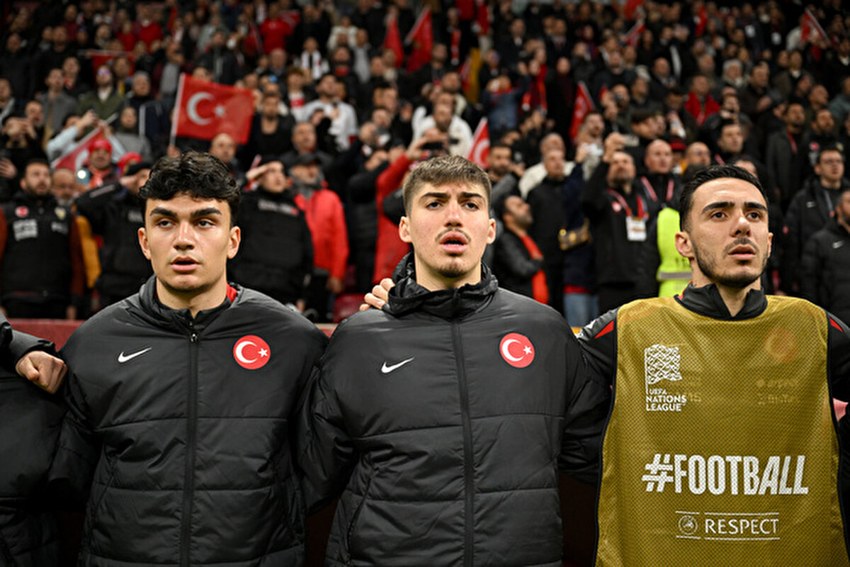 Ay-yıldızlılarda 19 yaşındaki futbolcu Yusuf Akçiçek ilk milli maç heyecanını pazar akşamı Macaristan deplasmanında yaşadı. Müsabakaya yedek başlayan Gül, 82. dakikada Kenan Yıldız’ın yerine oyuna girdi ve ilk kez A Milli Takım formasını giydi.