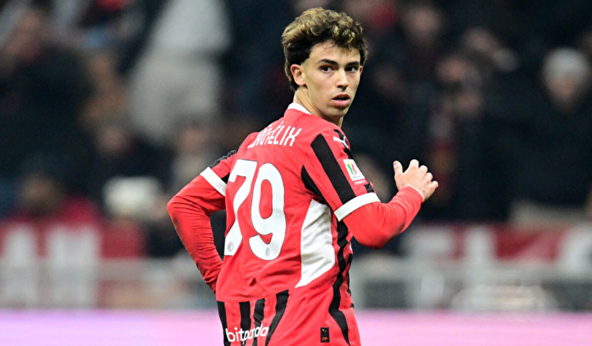 Chelsea'nin kadroda düşünmediği ve elden çıkarmak istediği Portekizli yıldız için Galatasaray devreye girdi. Felix'in menajeri Jorge Mendes, oyuncusunun sarı-kırmızılı ekipte forma giymeye sıcak baktığını ifade etti.