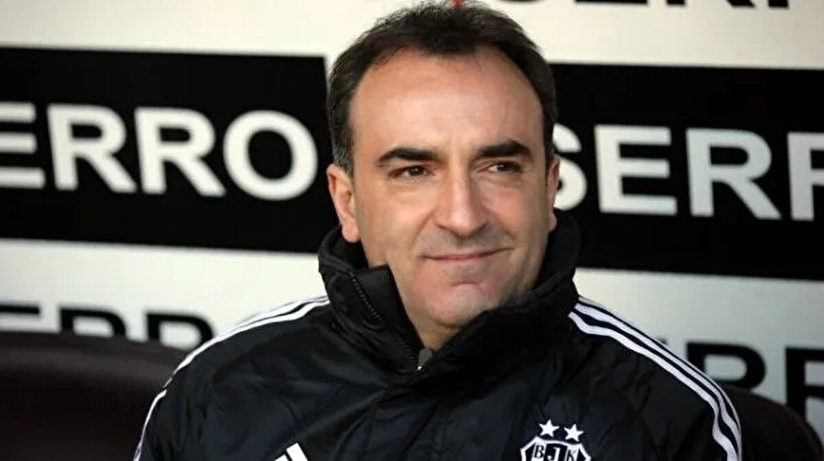 Beşiktaş, 2011 yılında başa gelen Portekizli teknik adam Carlos Carvalhal ile Galatasaray karşısında 1 galibiyet 1 yenilgi almıştı.