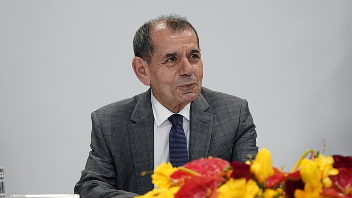 Şampiyonluk yolunda en küçük hataya yer vermek istemeyen yönetimin derbi öncesinde sık sık tesislere giderek oyunculara moral vereceği ifade edildi.<br>