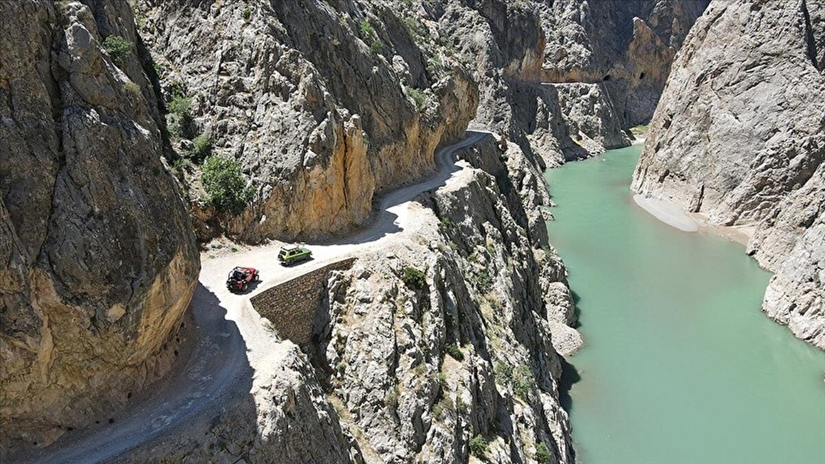 3) Kemaliye Taş yolu (Erzincan)
