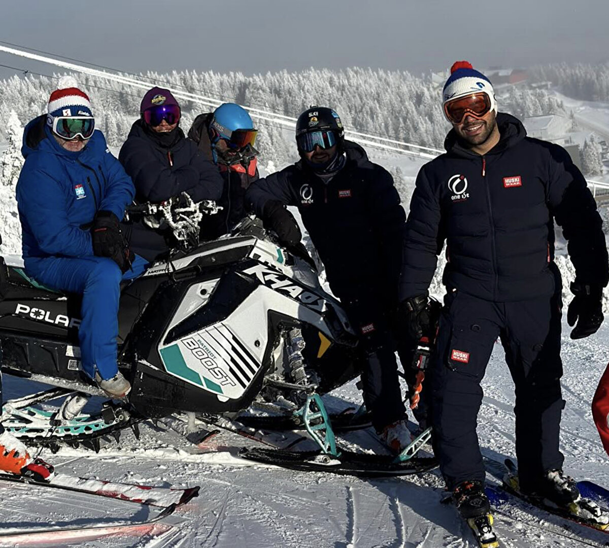 2022 Pekin Kış Olimpiyatları’nda Türkiye’yi büyük slalom branşında temsil etti. 