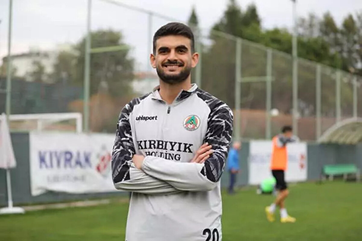 * Fatih Aksoy | 27 yaş | Alanyaspor<br><br>* 1.5 Milyon Euro