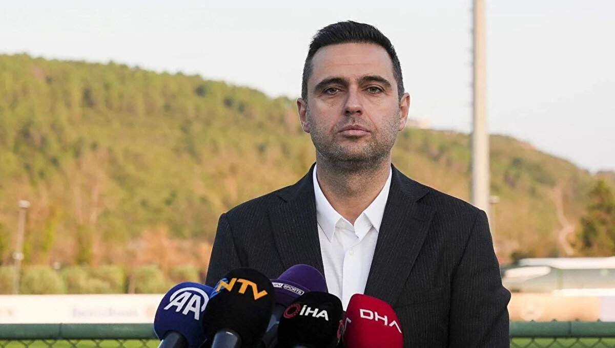 CEYHUN KAZANCI: GÖRDÜĞÜM LÜZUM ÜZERİNE İSTİFA EDİYORUM<br>Yazılı bir açıklama yapan Ceyhun Kazancı, "18 Temmuz 2024 tarihinde Türkiye Futbol Federasyonu Başkan Vekili, İcra Kurulu Üyesi, Milli Takımlar, FIFA ve UEFA İlişkilerinden Sorumlu Yönetim Kurulu Üyesi olarak başladığım görevimden, gördüğüm lüzum üzerine istifa etmiş bulunuyorum. Bu ayrılığın iki tarafa ve Türk futboluna hayırlı olmasını diliyorum. Görevim süresince yanımda olan, destek veren herkese sonsuz teşekkür ediyorum." ifadelerini kullanmıştı.
