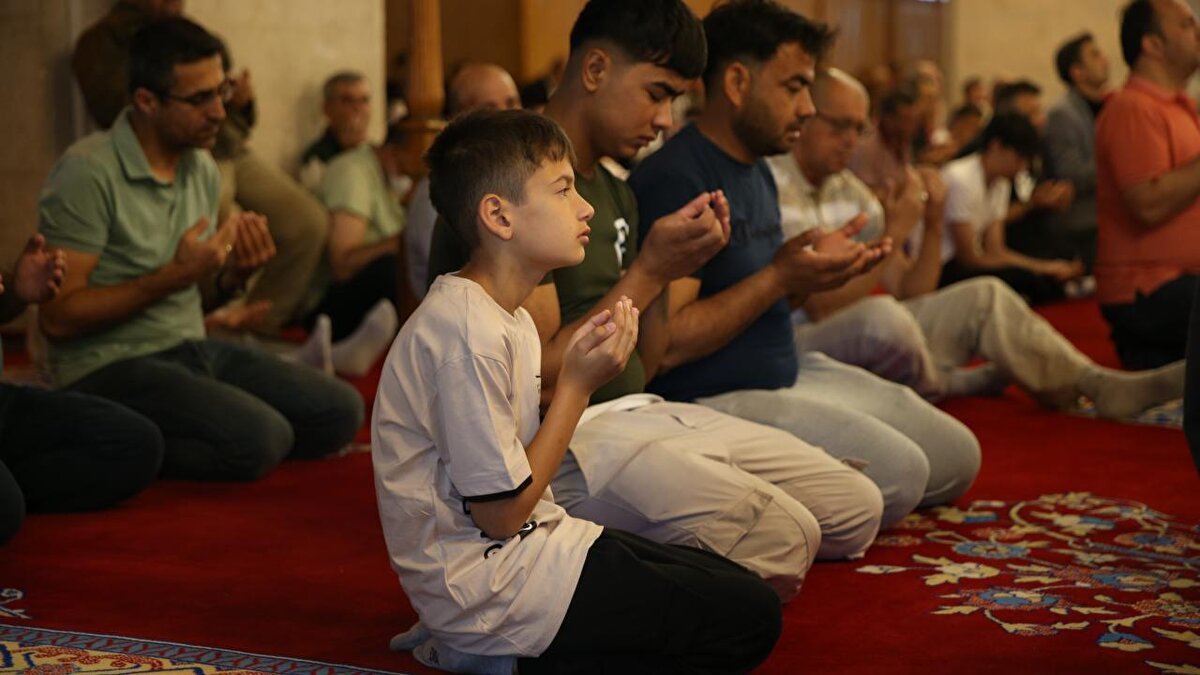 Batman: 06.34<br><br>Bayburt: 06.37<br><br>Bilecik: 07.18