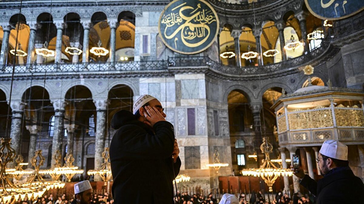 Eskişehir: 07:16<br><br>Gaziantep: 06:49<br><br>Giresun: 06:44