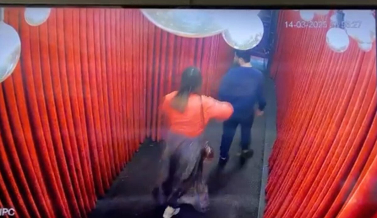 Çinli turistten olumlu yanıt alan taksi şoförü, kendisini İstanbul’da eğlence mekanlarını gezdirdi. Taksi şoförü ardından kadını kaldığı otelin önüne getirdi. 