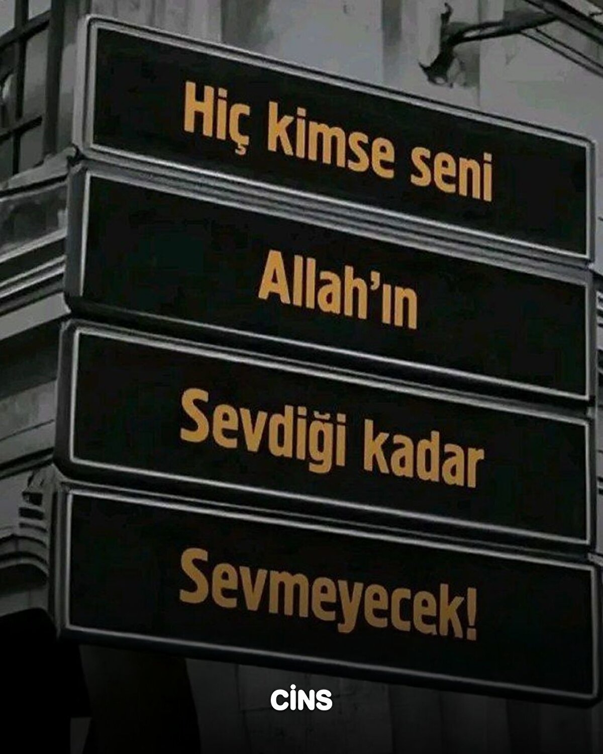 Hiç kimse seni Allah'ın sevdiği kadar sevmeyecek!