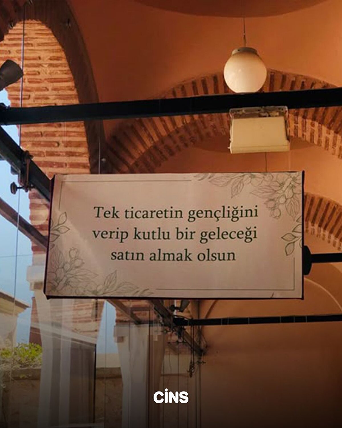 Tek ticaretin gençliği verip kutlu bir geleceği satın almak olsun