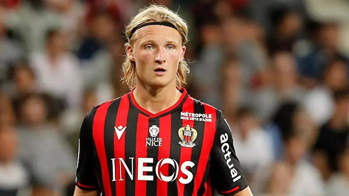 Belçika basını Siyah-Beyazlılar'ın peşinden koştuğu Kasper Dolberg'in de bu senaryo çerçevesinde İstanbul'a gidebileceğini duyurdu.