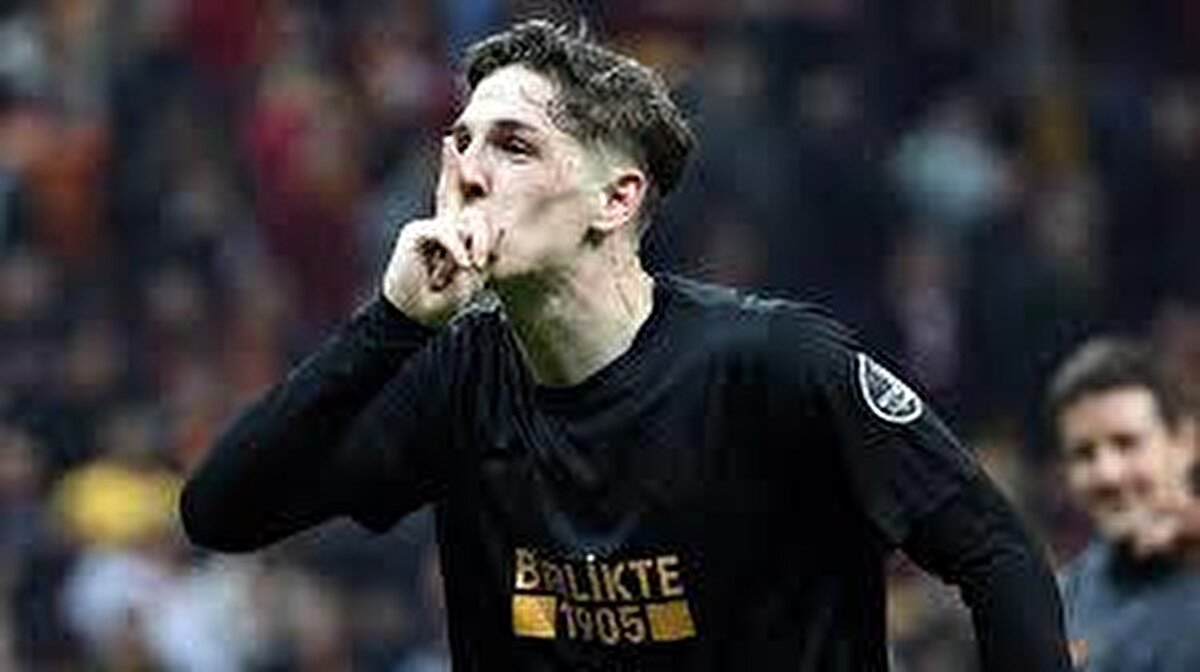 Haberde bu şartın gerçekleşmesinin çok zor olduğu vurgulanırken, Fiorentina'nın sezon sonunda Zaniolo'nun bonservisi için bir kez daha masaya oturabileceği vurgulandı.<br>