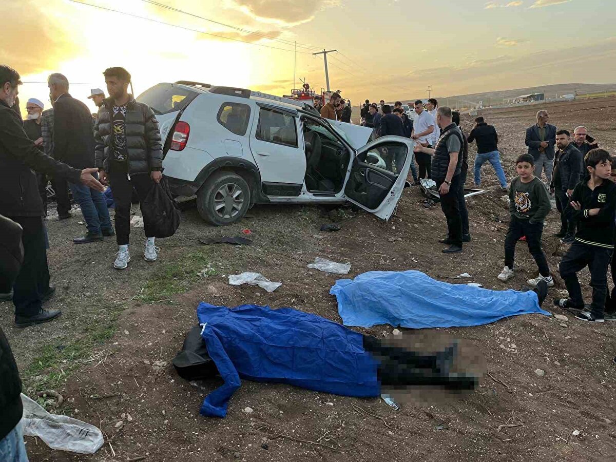 Öte yandan, kazaya karışan araçlarından ikisinin taziye dönüşünde bulunduğu öğrenildi.