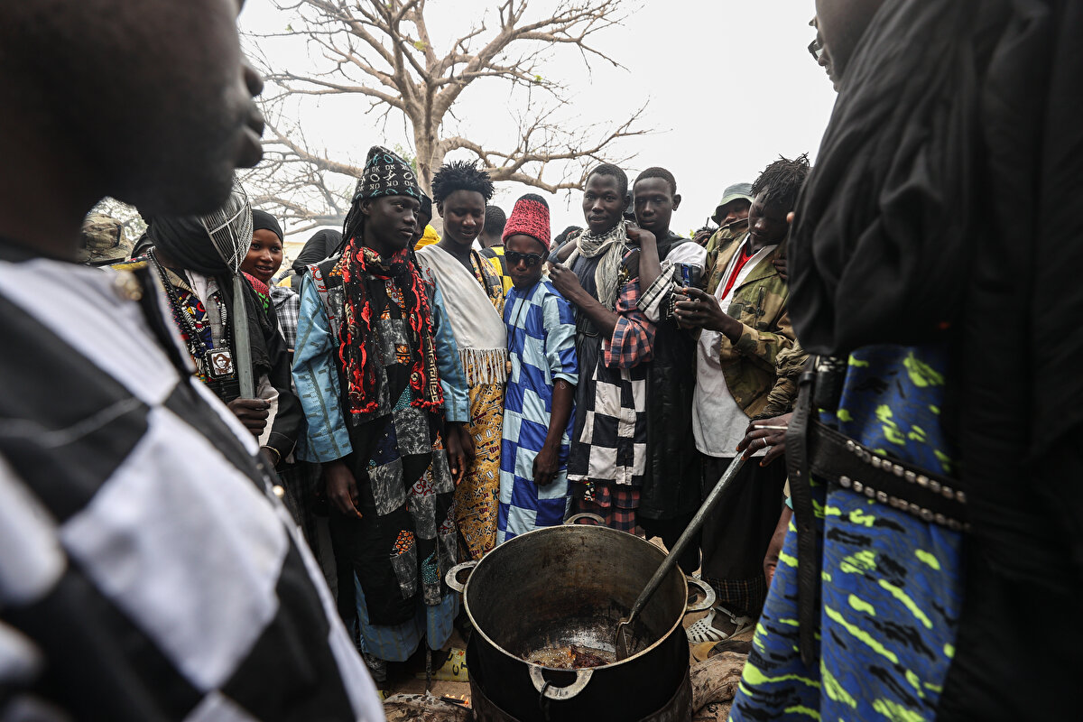 Yıl boyu çeşitli görevlerde tamamen gönüllülük esasına göre çalışan Baye Fall takipçileri, Ramazan ayında yoğun bir döneme giriyor.