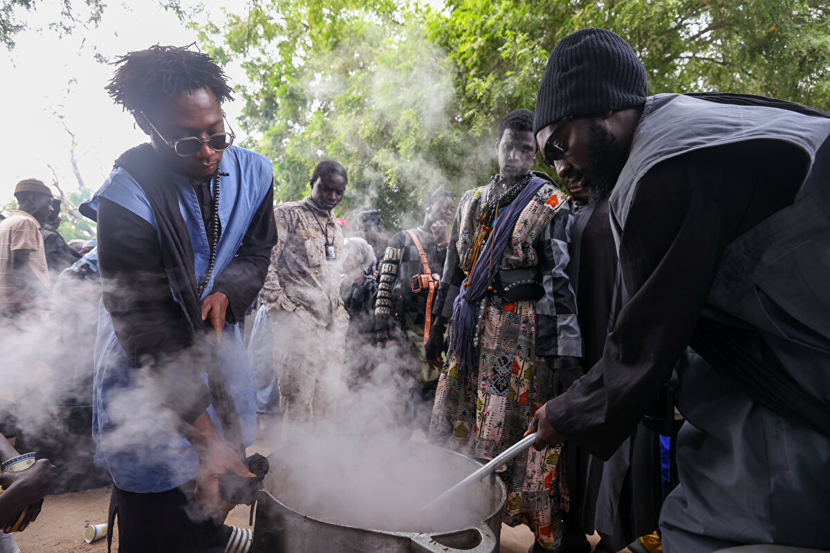 Baye Fall takipçileri için ise, bu karşılaşmanın yıldönümü olan Ramazan ayının 20. günü ve son cuması önemli bir anlam taşımaktadır.