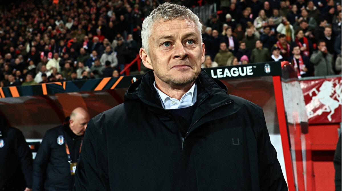Solskjaer'in ilk derbisi<br><br> <br>Beşiktaş Teknik Direktörü Ole Gunnar Solskjaer, siyah-beyazlıların başında ilk kez derbi maça çıkacak. Norveçli çalıştırıcı Beşiktaş'la çıktığı 11 maçta 7 galibiyet, 3 yenilgi ve 1 beraberlik aldı.