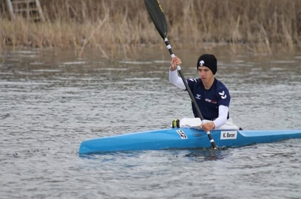 Yaklaşık 2 metre boyunda dalgalar geldi. Elimden geleni yaptım, o dalgalar arasında görebildiğim herkesi aldım. Suda birini görünce hemen suya atlayıp diğer çocuğun yanına gittim. Belki bir kulaç daha atamaz, su yutar diye onu da çıkartmayı denedim ama diğerlerini göremedim, görseydim hepsini alamaya çalışırdım" dedi.