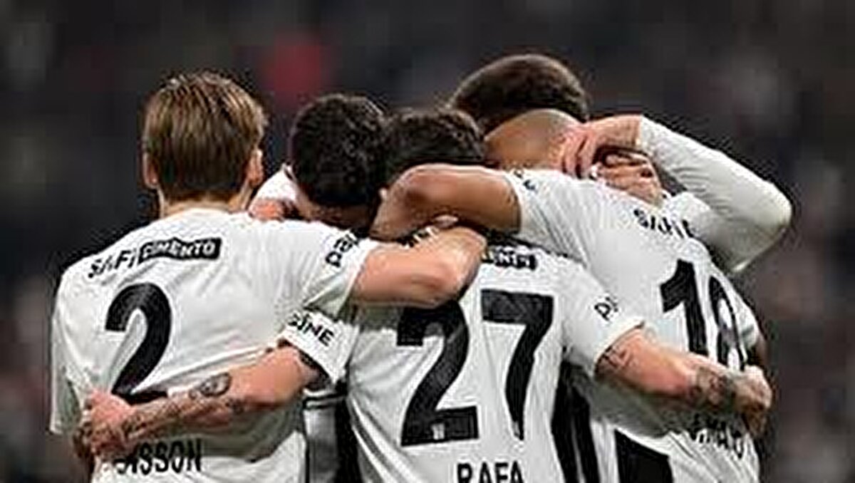 Bilindiği üzere Beşiktaş, 1991-92 sezonunda hiç yenilmemiş ve ligde namağlup şampiyon olan tek takım unvanını elde etmişti.